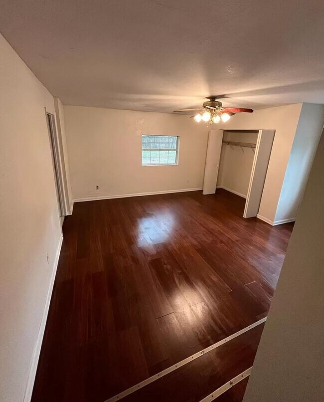 Building Photo - 15806 Trigonia St