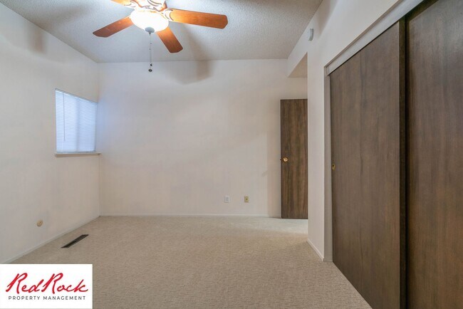 Building Photo - 2 Bedroom Condo in a Prime Location!