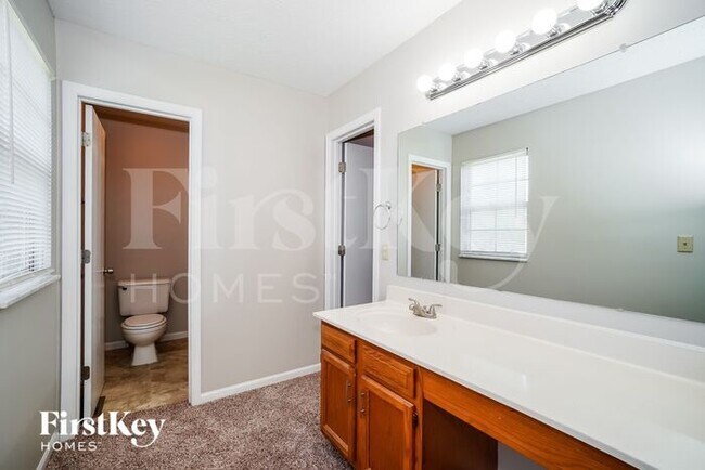 Building Photo - 866 Campanula Ct