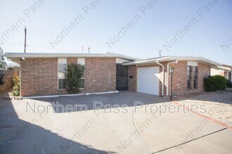 Building Photo - 10109 Milan St