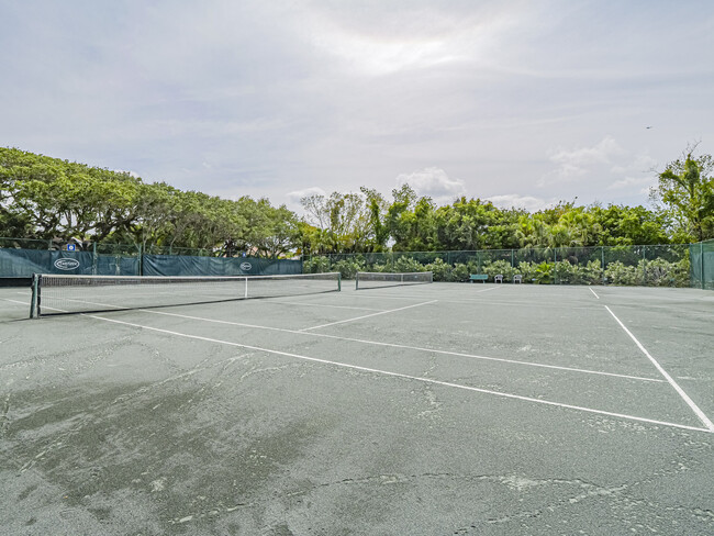 Building Photo - 8405 Red Bay Ct