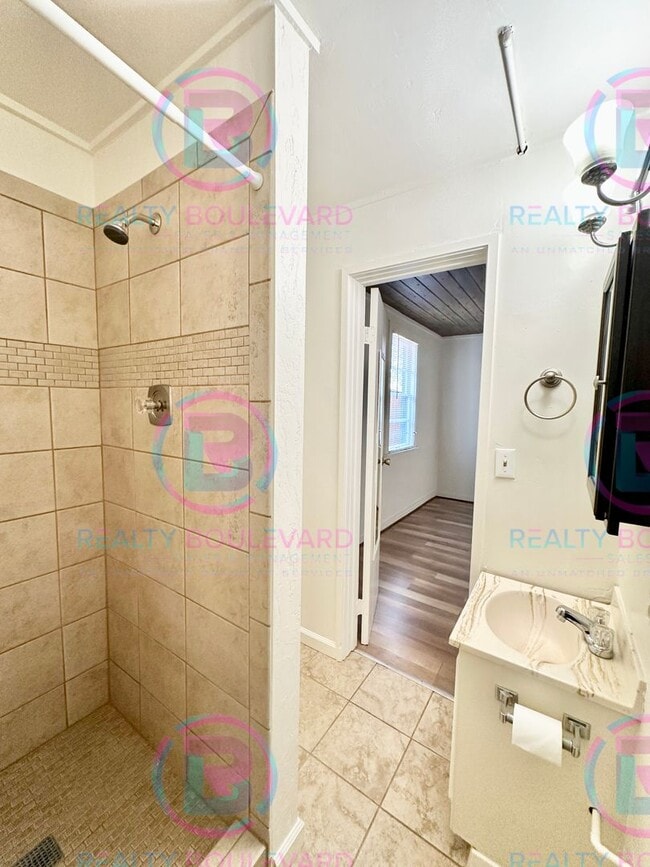 Building Photo - Charming 1-Bedroom Home in Desirable Old Southwest Reno – Lush Yard, Bonus Room & Unique Character!