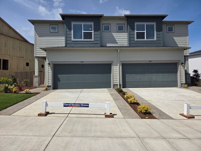 Primary Photo - Brand New 3 bdrm 2 1/2 bath townhouse