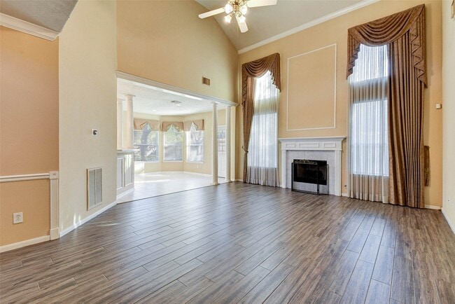 Building Photo - 8918 Cade Dr