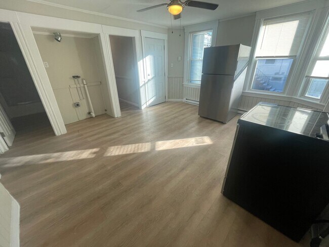 Building Photo - 7 Vinson St