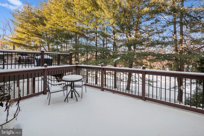 Building Photo - 4079 Waterford Dr