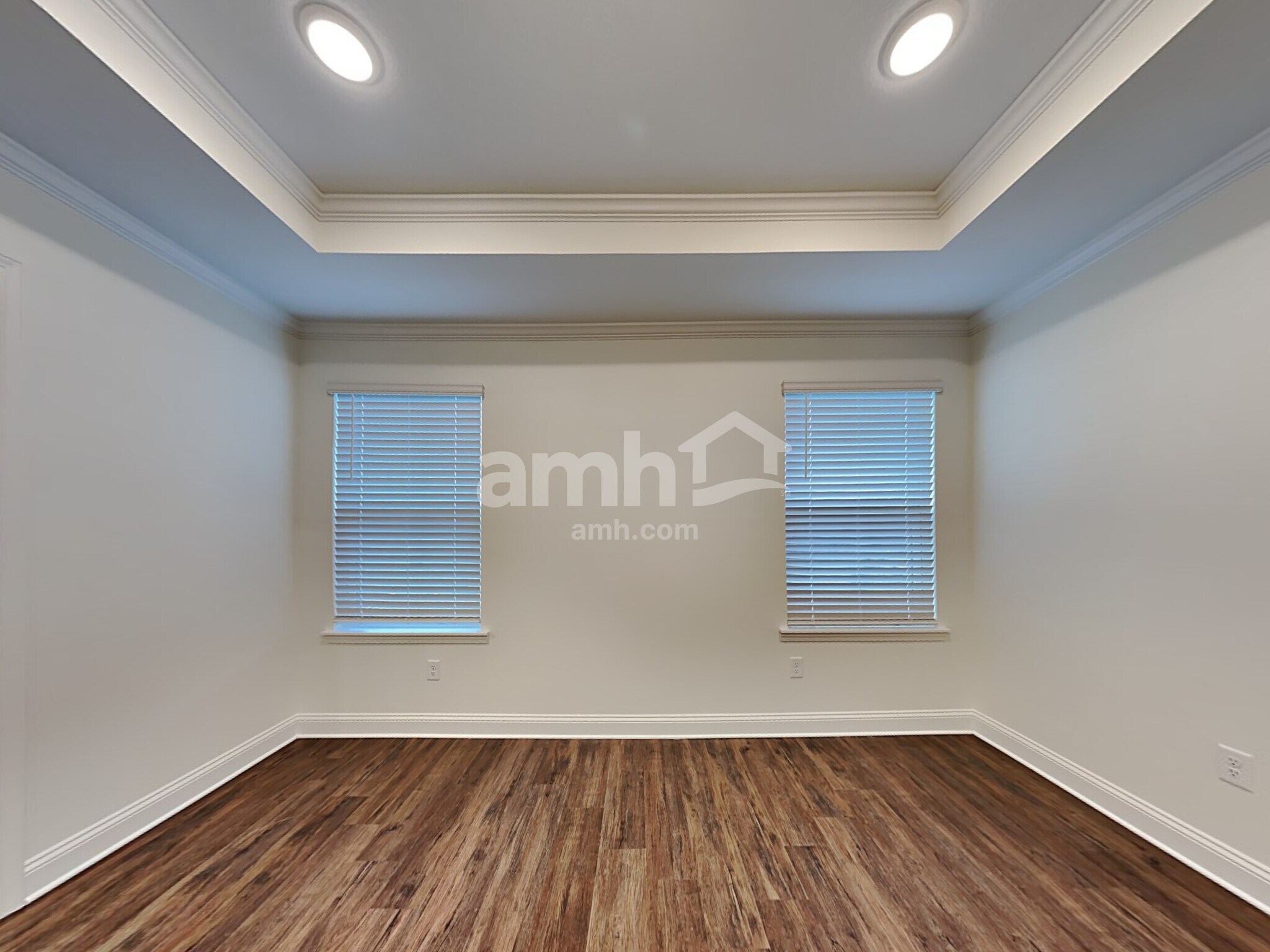 Building Photo - 203 Banyan Frst Dr