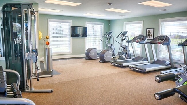 Building Photo - 13009 Leisure Cove Dr