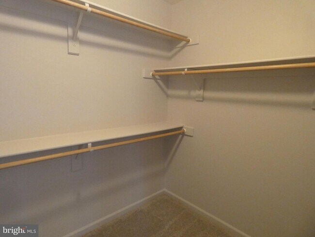 Building Photo - 6422 Lake Meadow Dr