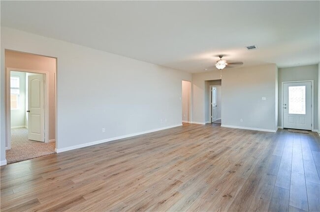 Building Photo - 248 Mount Vernon Way