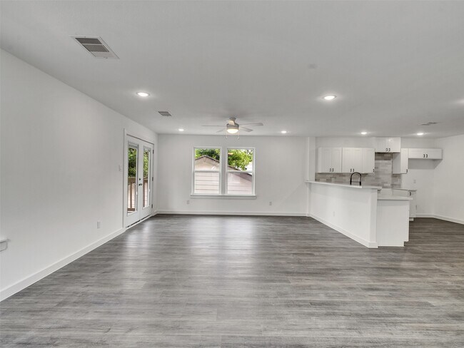 Building Photo - 6742 Madrid St