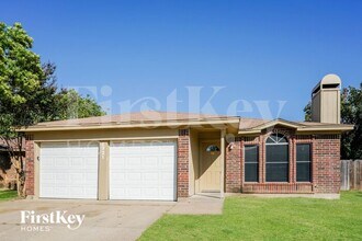 Building Photo - 1721 Quinlan Ct