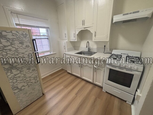 Building Photo - 00457BO