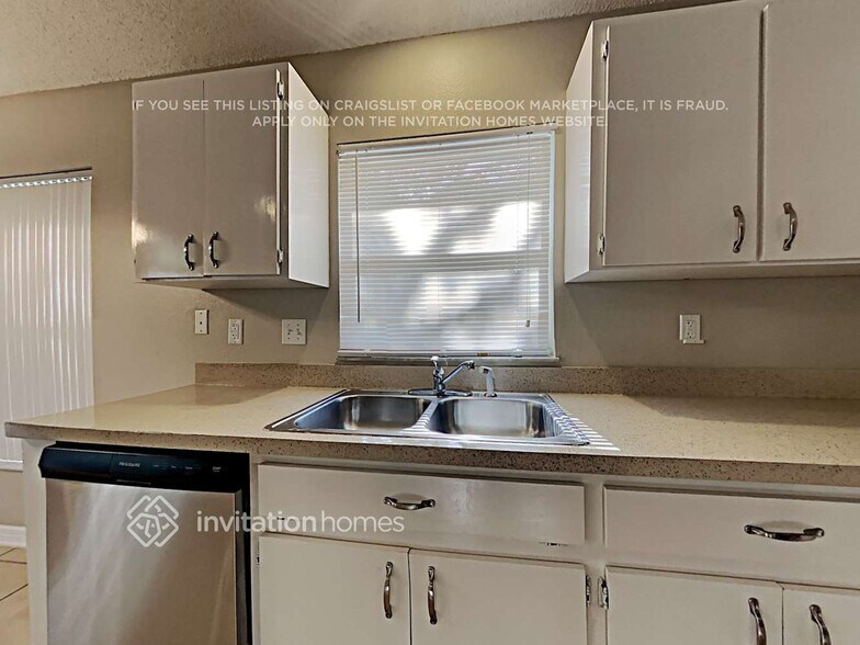 Building Photo - 4024 Windell Pl