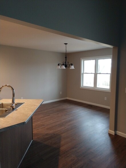 Building Photo - 15077 Verity Pky