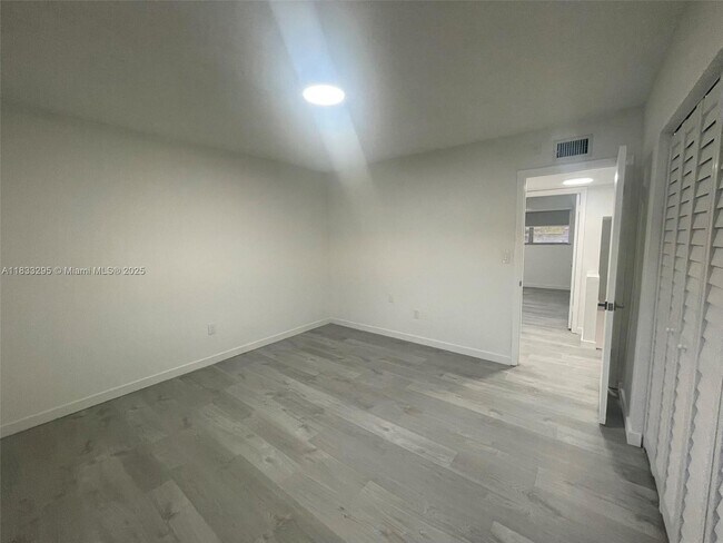 Building Photo - 310 NW 107th Ave