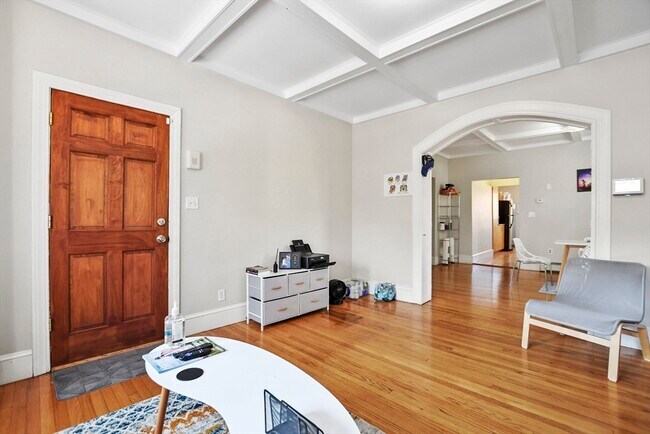 Building Photo - 87 Broad St