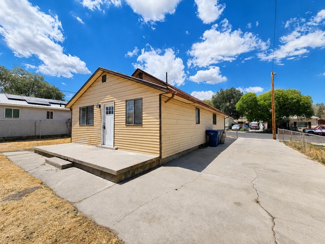 Building Photo - Spacious 4-Bedroom, 2-Bath Home with Updated Interior