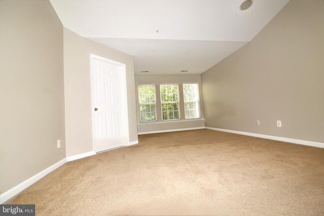 Building Photo - 25323 Damascus Park Terrace