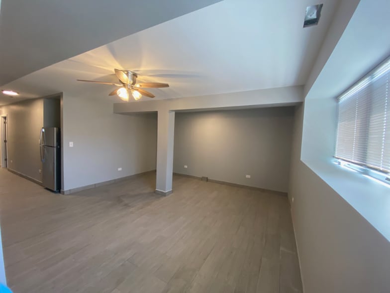 Building Photo - 5700 S Wabash Ave