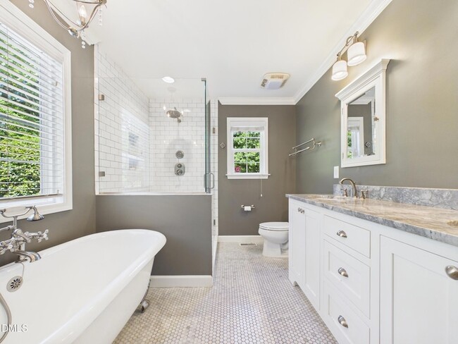 Building Photo - 2912 Oberlin Rd