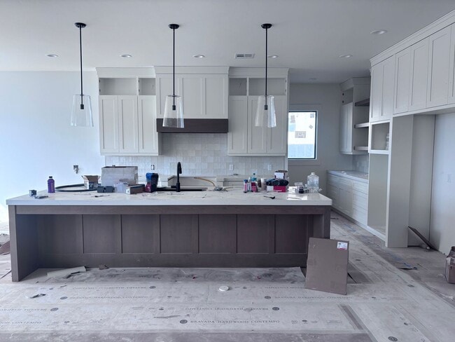 Building Photo - Brand New 6 Bed 4 Bath Rental Near Sand Hollow!