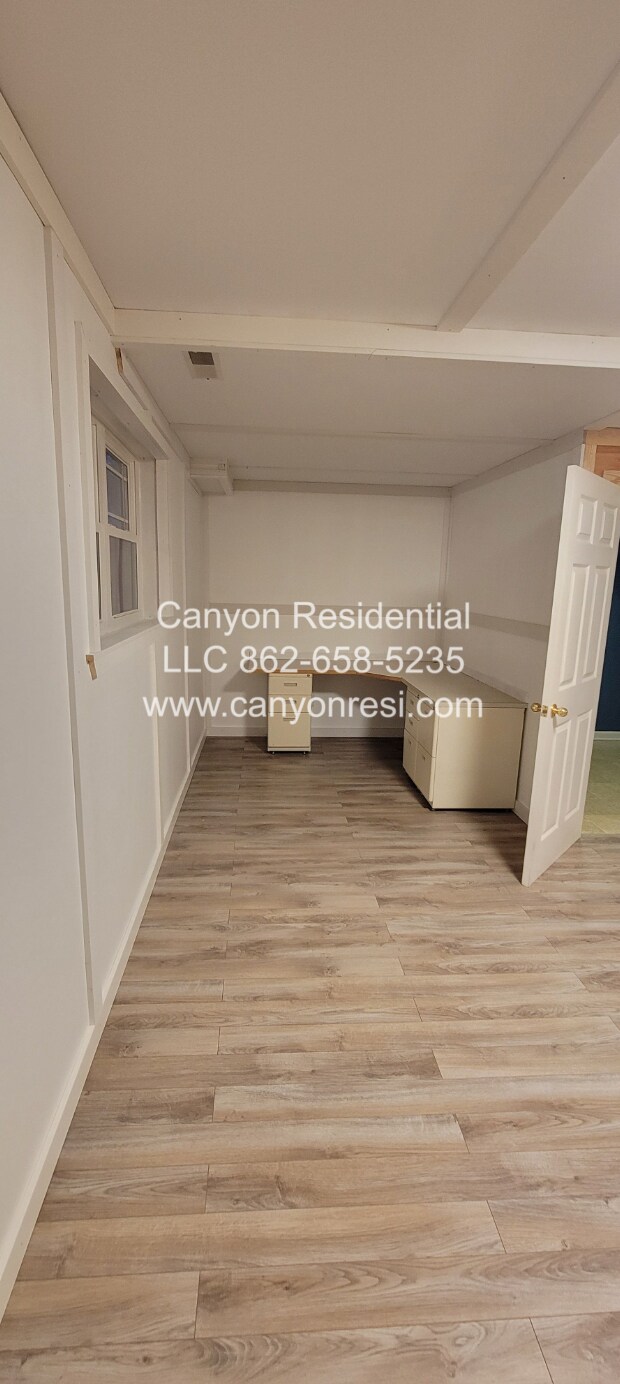 Building Photo - 10077 Baker Boy Dr