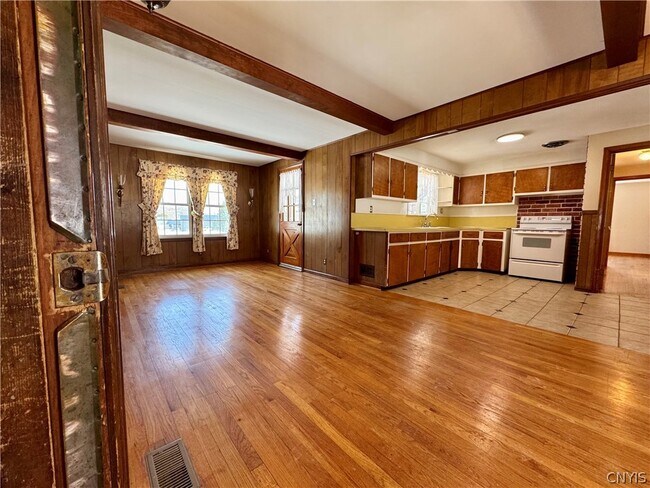 Building Photo - 5291 Abbe Dr