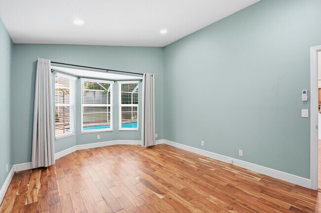 Building Photo - 360 Hammocks Trail