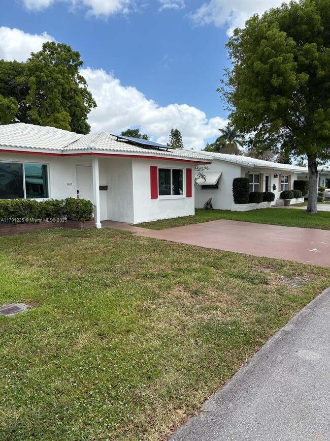 Building Photo - 6807 NW 75th St