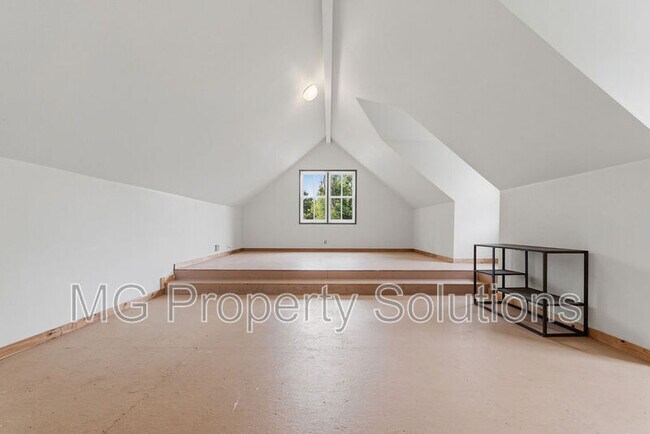 Building Photo - 5151 Nicasio Valley Rd