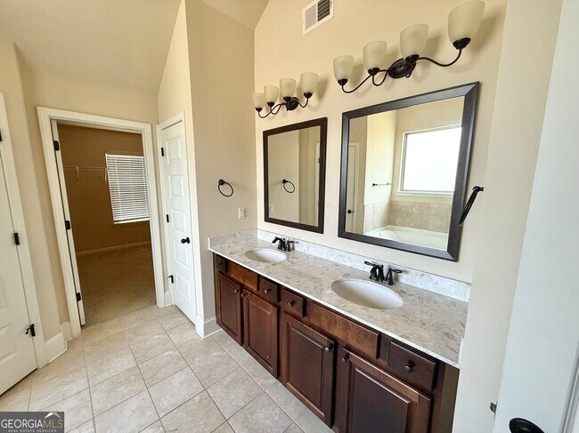 Building Photo - 1201 Mottled Ct