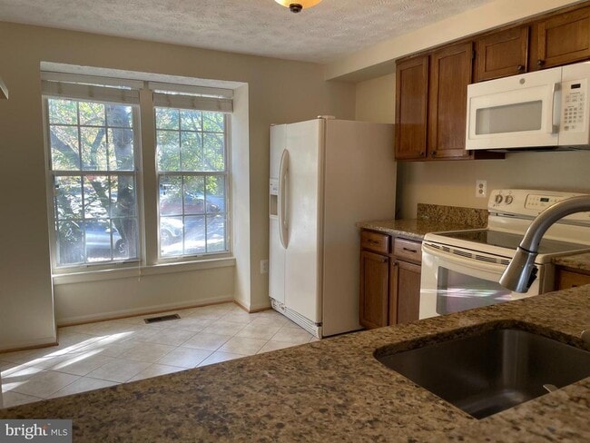 Primary Photo - 874 Flagler Dr