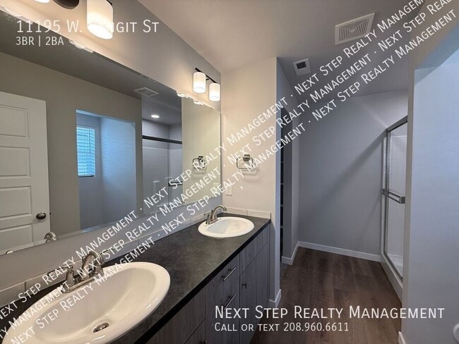 Building Photo - 11195 W Langit St