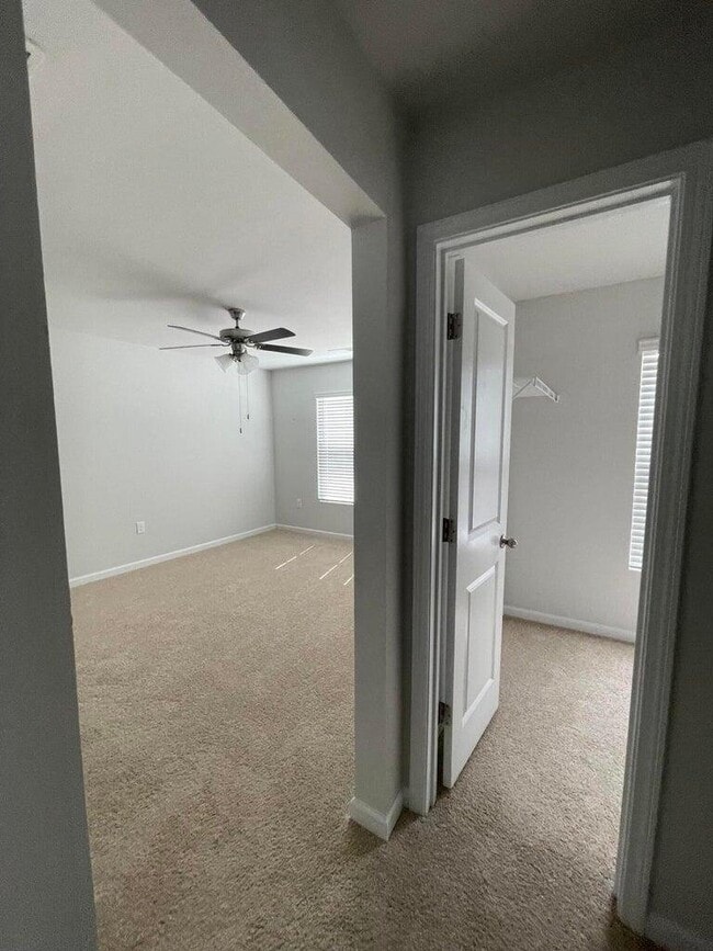 Building Photo - 918 Quaint Parish Cir