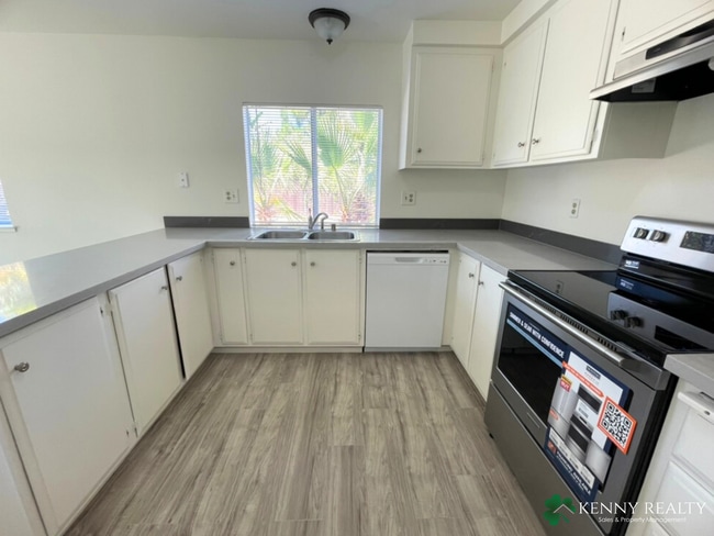 Building Photo - 4 Bedroom, 2 Bathroom Home in Foster City ...