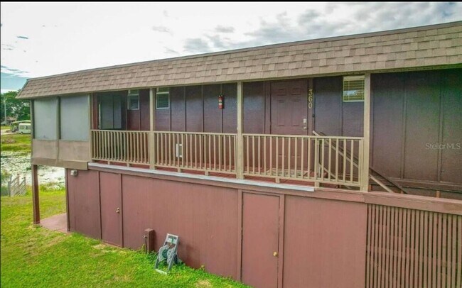 Building Photo - 360 1st Ave N