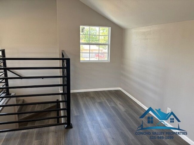 Building Photo - 1420 S David St