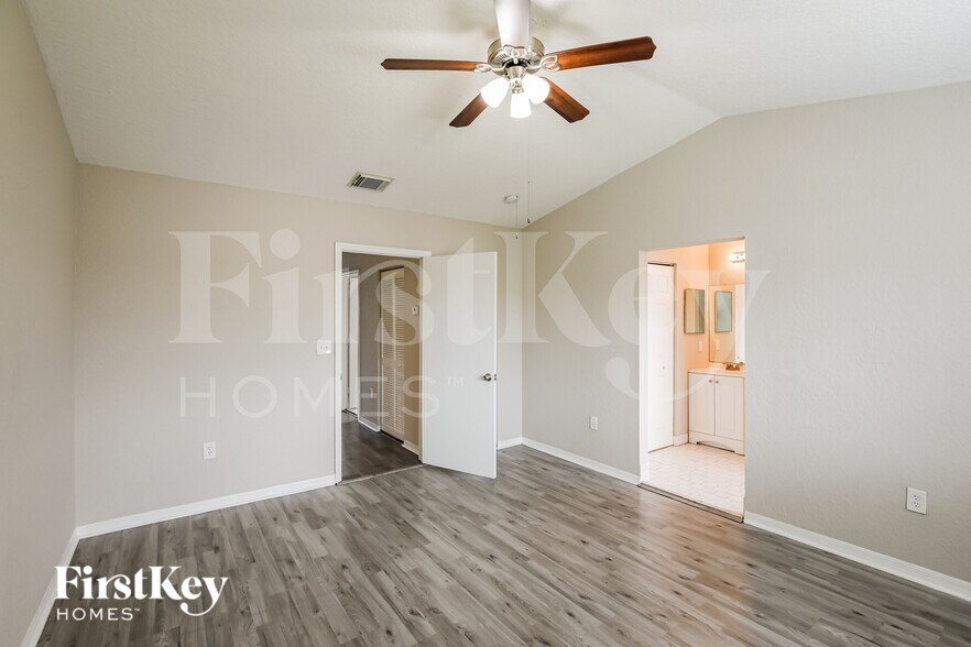 Building Photo - 18050 SW 142nd Ct
