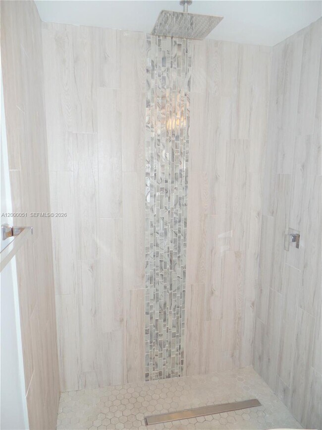 Building Photo - 1239 SW 46th Ave