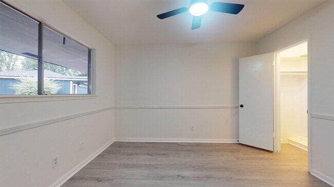 Building Photo - 811 Devonport Ln