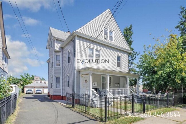 Building Photo - 96-98 Sargeant St-FL1