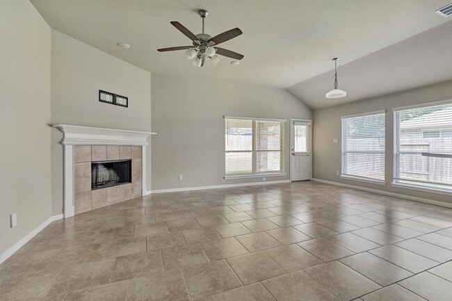 Building Photo - 3303 Woodchuck Rd