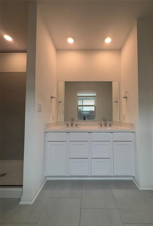 Building Photo - 144 Lime St