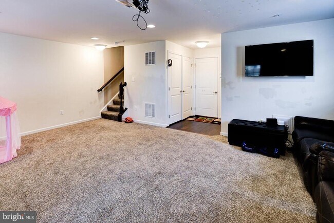 Building Photo - 14301 Ridge View Ln