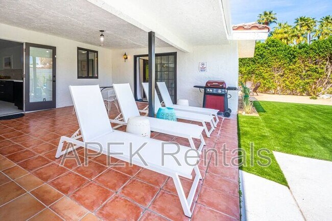 Building Photo - 1970 S Joshua Tree Pl