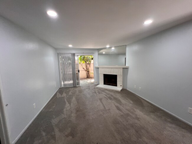 Building Photo - 2380 W Orangethorpe Ave