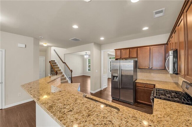 Building Photo - 559 Myrtle Trace Ln