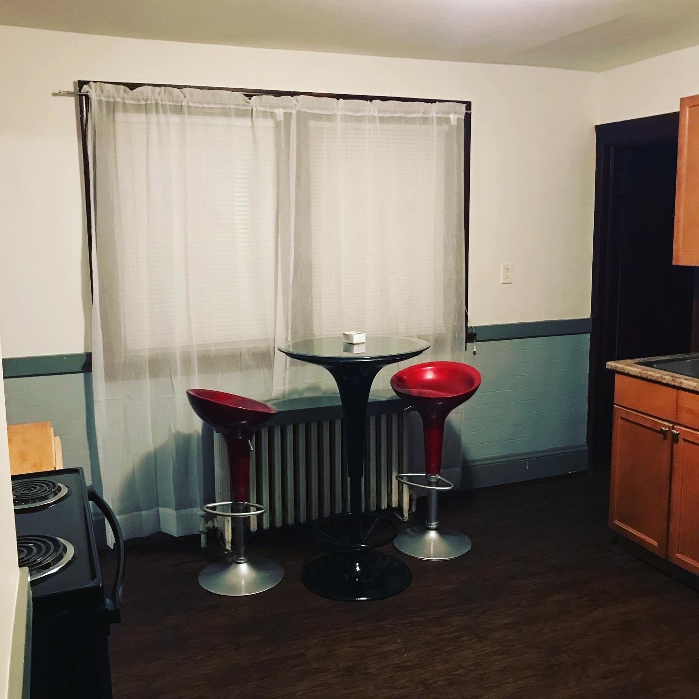 Kitchen - 89 View St
