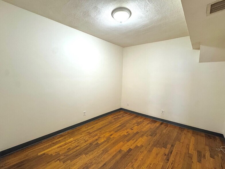 Building Photo - 840 Huntington Ave